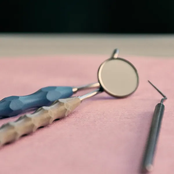 ENFERMEDADES PERIODONTALES Y PERIIMPLANTARIAS